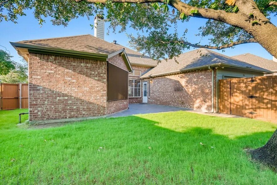 Building Photo - 1766 Montura Ln