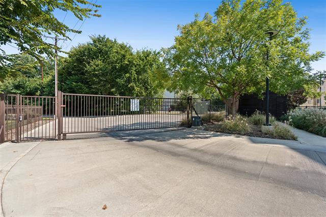 Building Photo - 2608 Museum Way