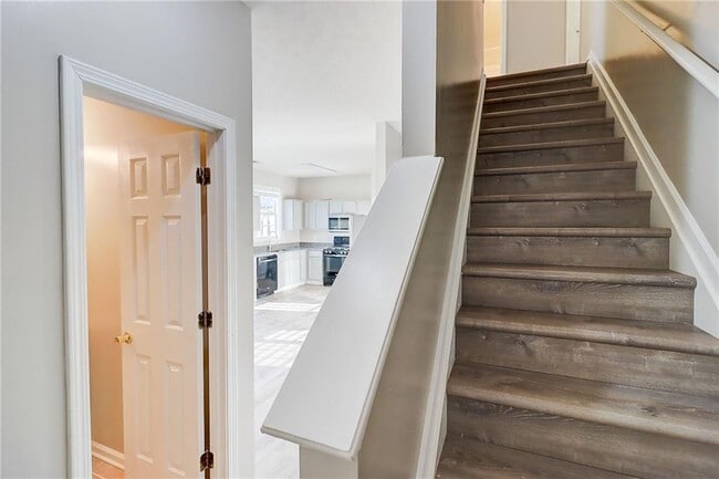 Building Photo - 2922 Greyhawk Ln