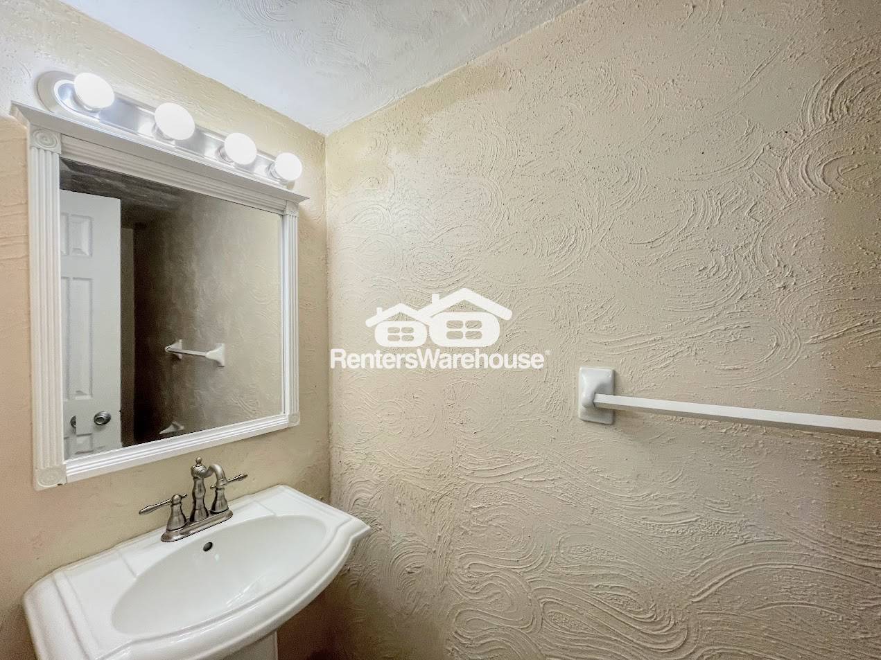Building Photo - 5344 Palmyra Ct