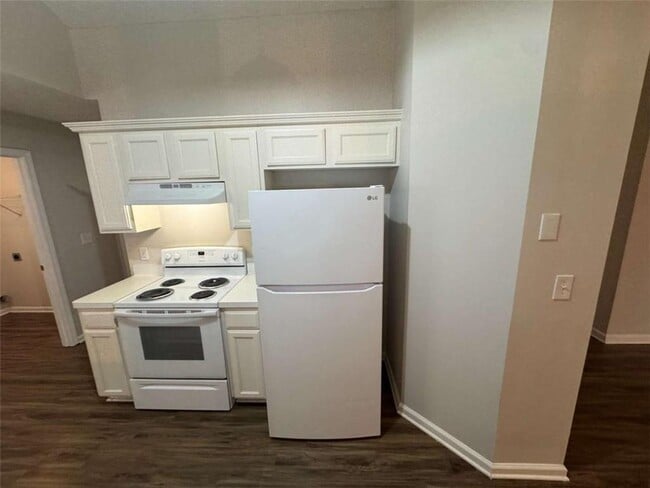 Building Photo - 4343 Grey Park Dr NE