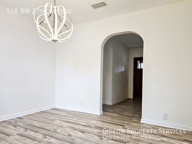 Building Photo - 518 NW 27th Ave