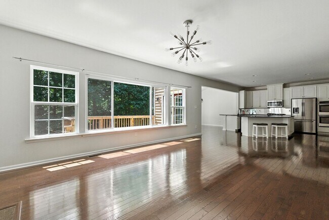 Building Photo - 8120 Fairmont Dr