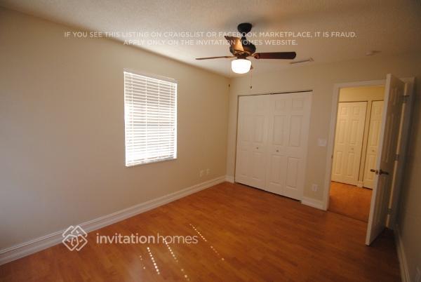 Building Photo - 5700 NW 62nd Manor