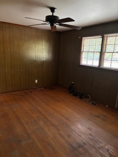 Building Photo - 121 Gayle St