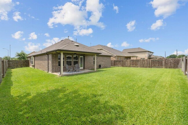 Building Photo - 14619 North Carolina Green Dr