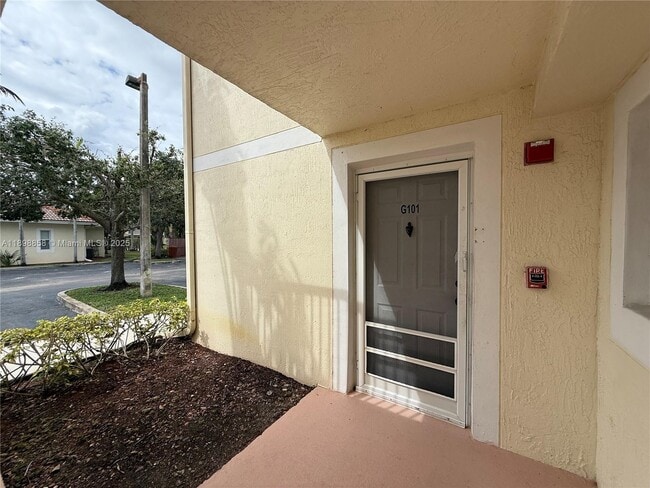 Building Photo - 3452 Cypress Trail