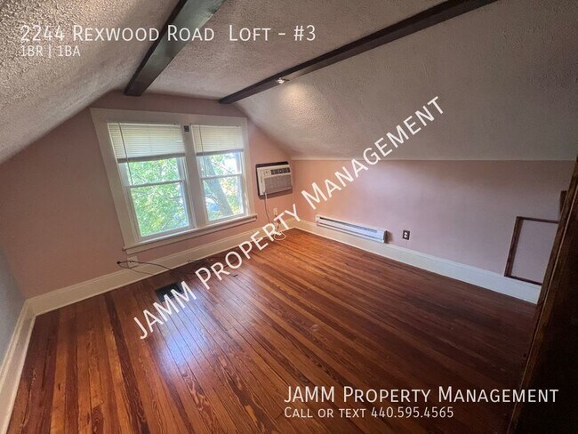 Building Photo - Desirable Cleveland Heights Loft Unit!