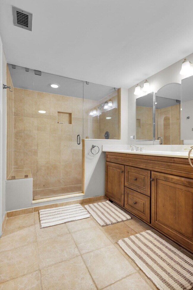 Building Photo - 5380 N Ocean Dr