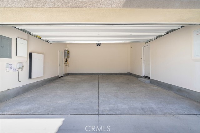 Building Photo - 2768 Lake Mendoza St