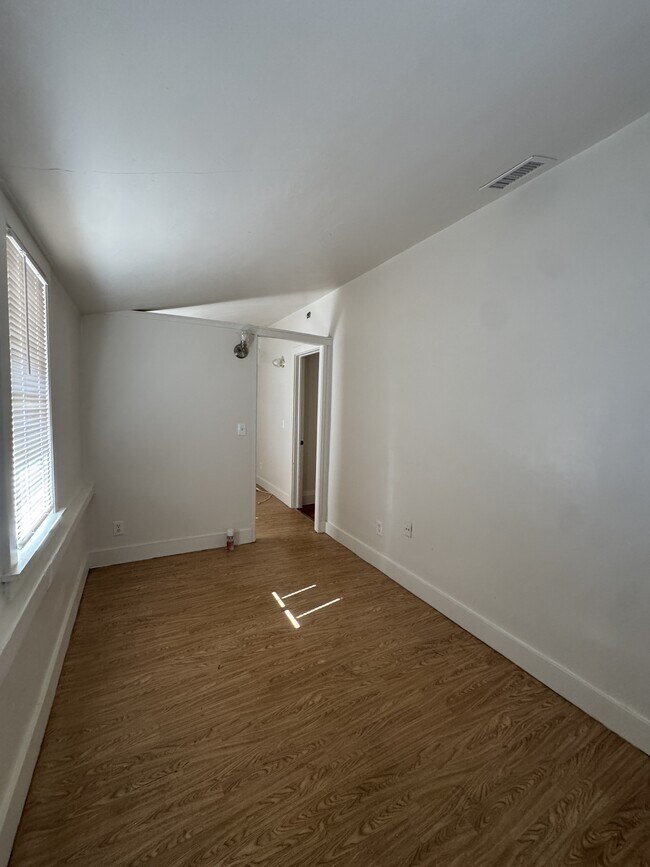 Building Photo - 1403 E Fillmore St