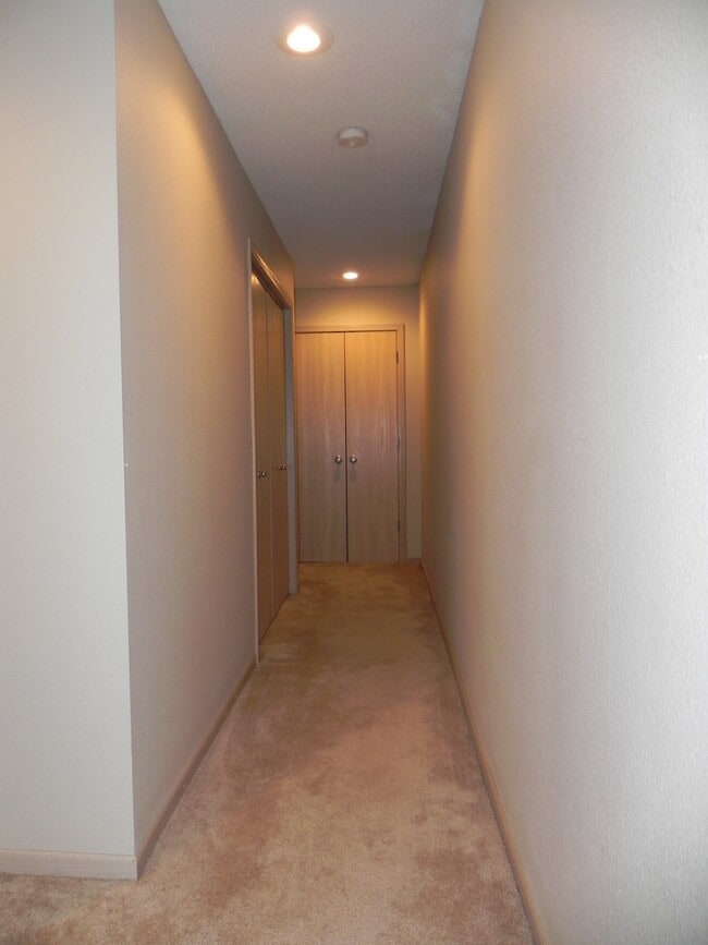 Linen Closet - 9840 N Lewis Ave