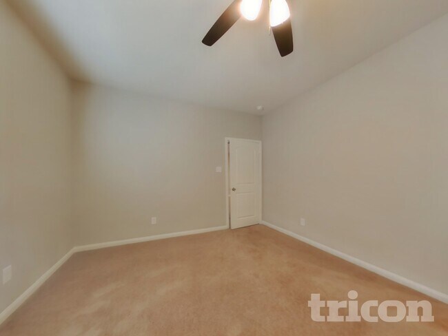 Building Photo - 23112 Shakespeare Dr