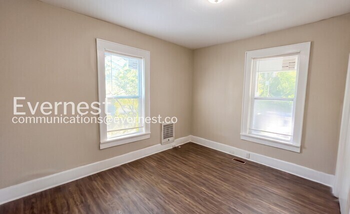 Building Photo - 1203 Tunnel Blvd