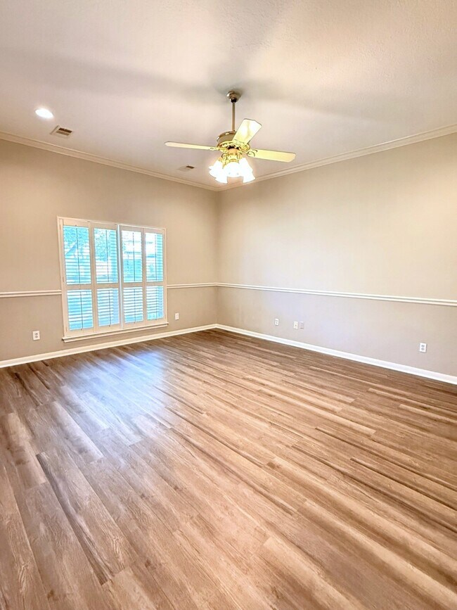 Building Photo - 2906 Deer Creek Dr