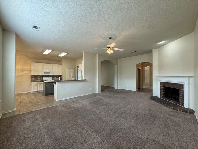 Building Photo - 19722 Creek Bend Trail