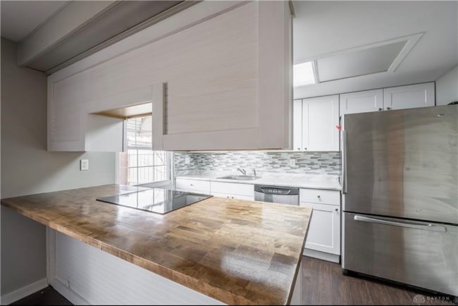 Building Photo - 1408 Long Island Ct