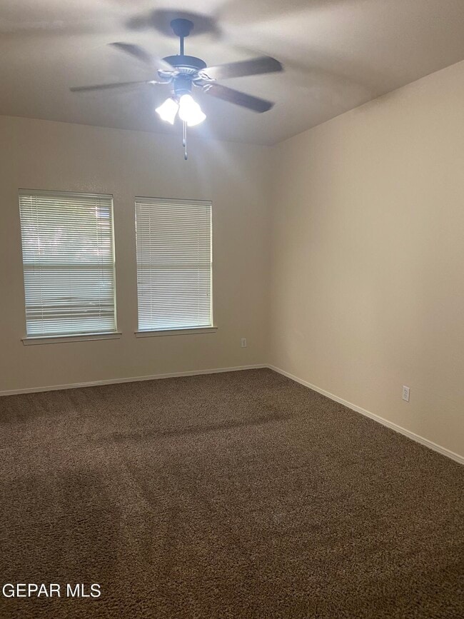 Building Photo - 806 Bonnie Ct