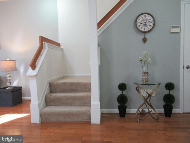 Building Photo - Beautiful 3 BR 3.5 BA Townhouse in Germantown