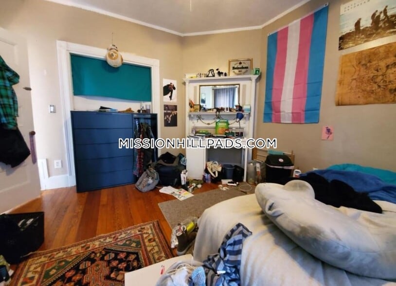 Building Photo - 83 Wensley St