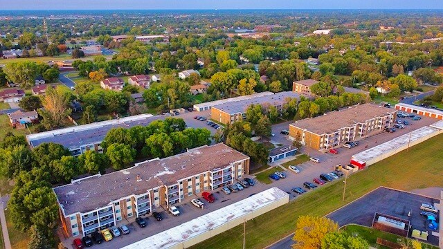 Building Photo - 8304 Zane Ave N