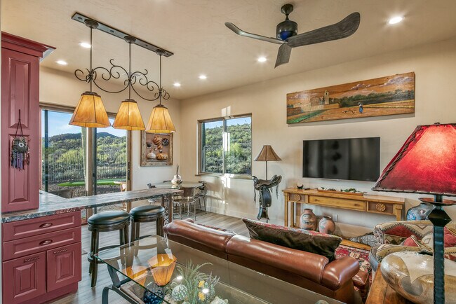 Building Photo - 6200 E Cielo Run N