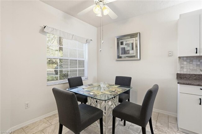 Building Photo - 2460 Old Groves Rd