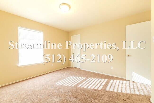 Building Photo - Beautiful 4 bedroom home in Del Valle!