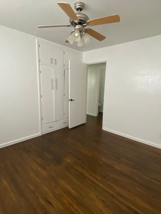 Bedroom - 1018 N Kevin Rd