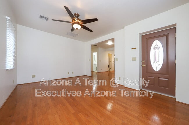 Building Photo - 1014 N 7th Ave