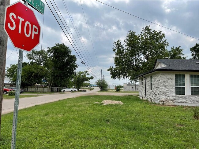 Building Photo - 3014 Meldrum Rd