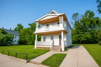 Building Photo - 1001 E 74th St