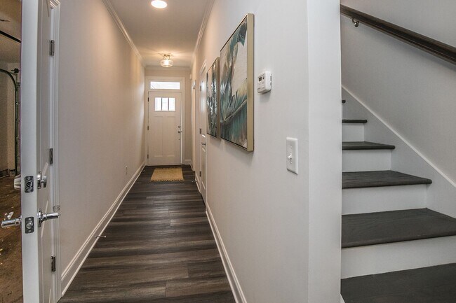 Building Photo - Luxury 2-Bedroom Townhome for Rent in Chimney Oaks – Golf Community Living!