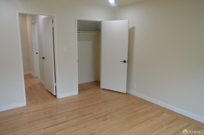 Building Photo - 87 Lakemont Dr