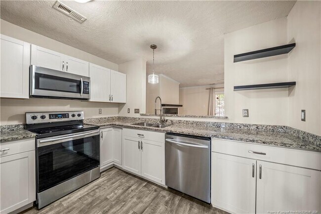 Building Photo - 380 Bubble Creek Ct