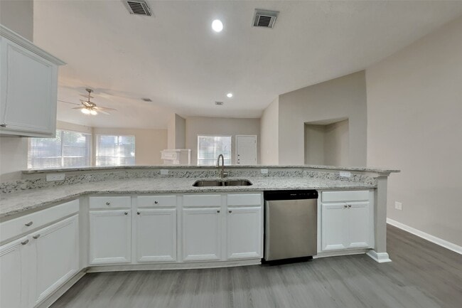 Building Photo - 16902 Canyon Ridge Ct