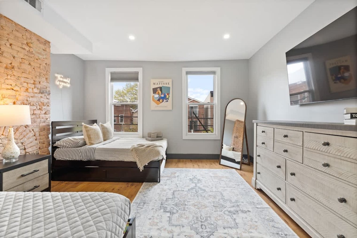 Building Photo - 341 Palisade Ave