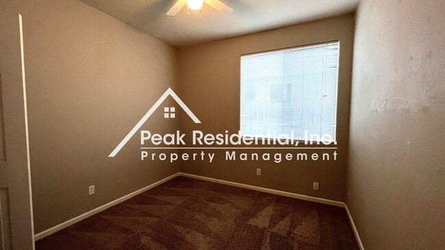 Building Photo - Spacious Elk Grove 3bd/2ba Home with 2 Car...