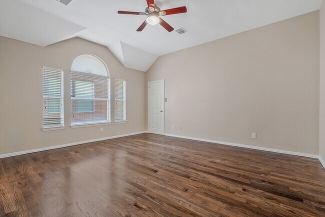 Building Photo - 6412 Autumn Trail