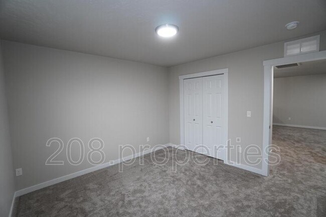 Building Photo - 13776 S Piano Ave