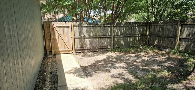 Building Photo - Spacious 3BR/2BA Home In Montgomery, AL