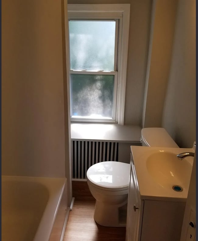 Building Photo - Adorable 3 Bedroom Home for RENT in Beechview