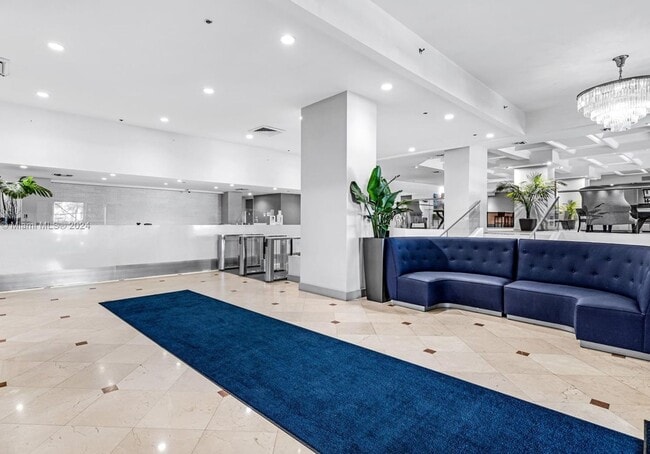Building Photo - Amazing location: Close to Lincoln & the beaches: 1bed/1bath at the iconic Decoplage: available n...
