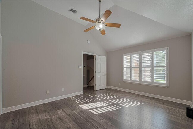 Building Photo - 15803 Locust Grove Dr
