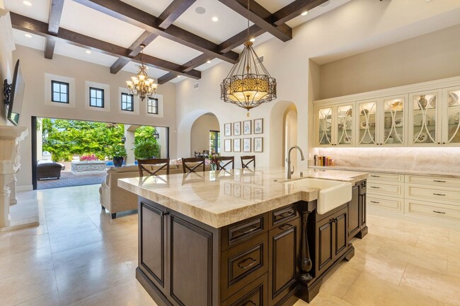 Building Photo - Luxury 5BR Grand Estate w/ Pool & Golf Sim...