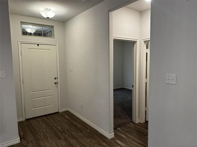 Building Photo - 2165 Barx Dr