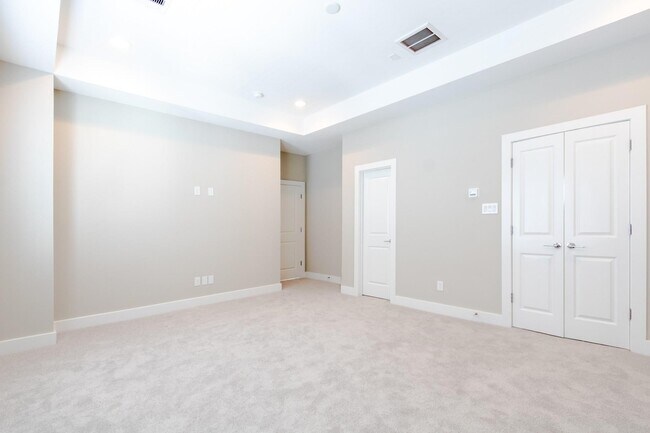 Building Photo - 10806 Warwana Rd