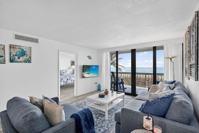 Building Photo - 9940 S Ocean Dr