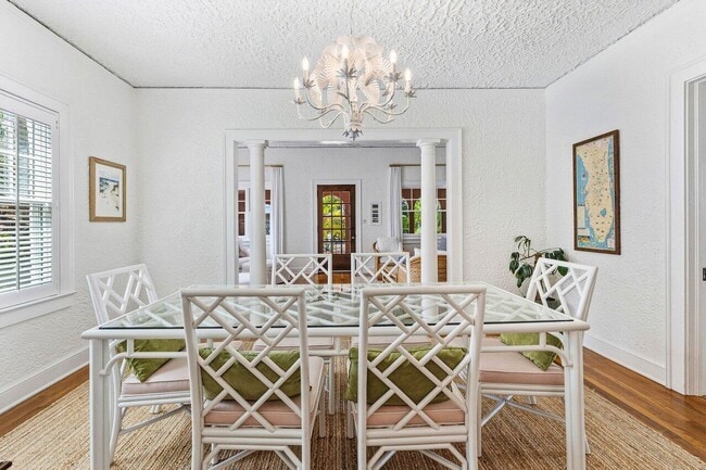 Building Photo - 217 Coconut Ave