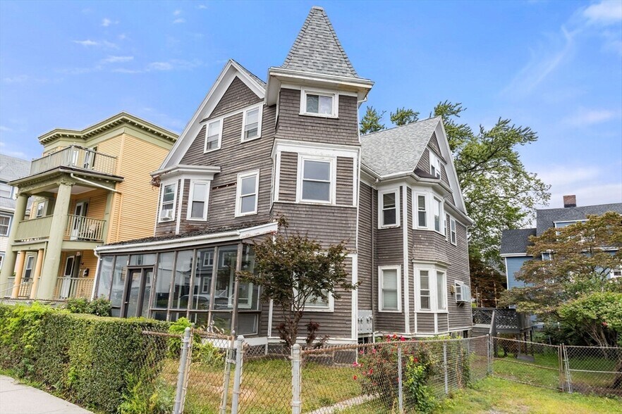 Primary Photo - 249 Park St
